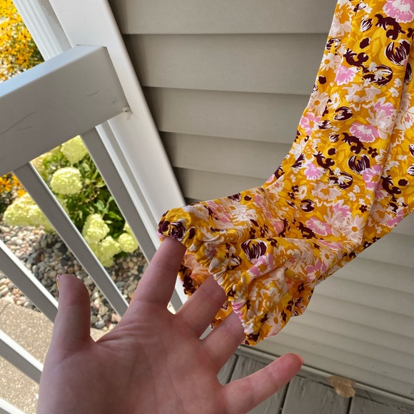 GAP Mustard Floral Long Sleeve Blouse - Women’s Size L - Picture 6 of 10